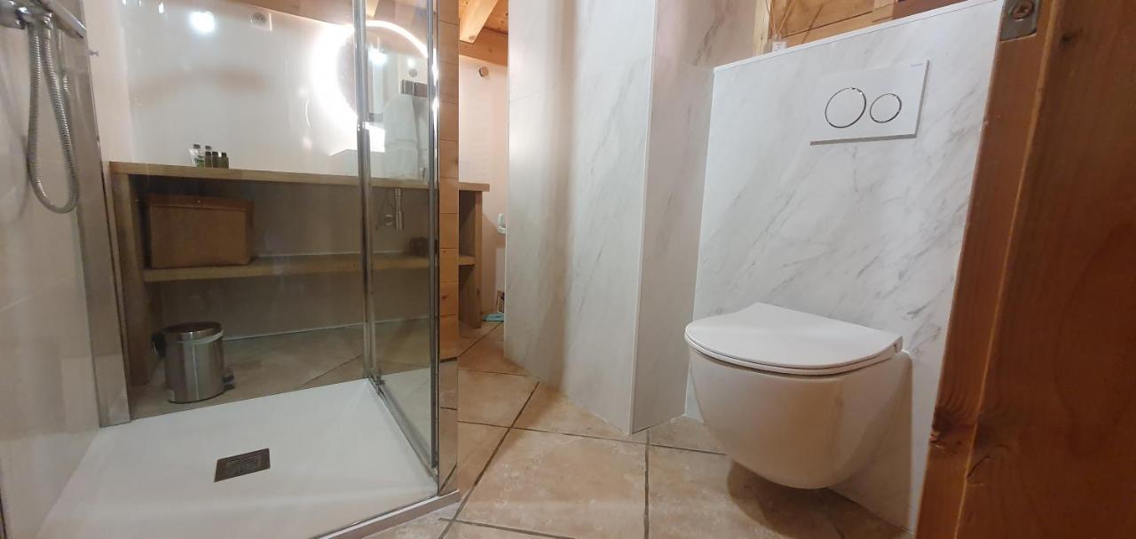 Bienvenue Dans Notre Chalet! Appartement Les Sitelles Le Grand-Bornand Exterior foto